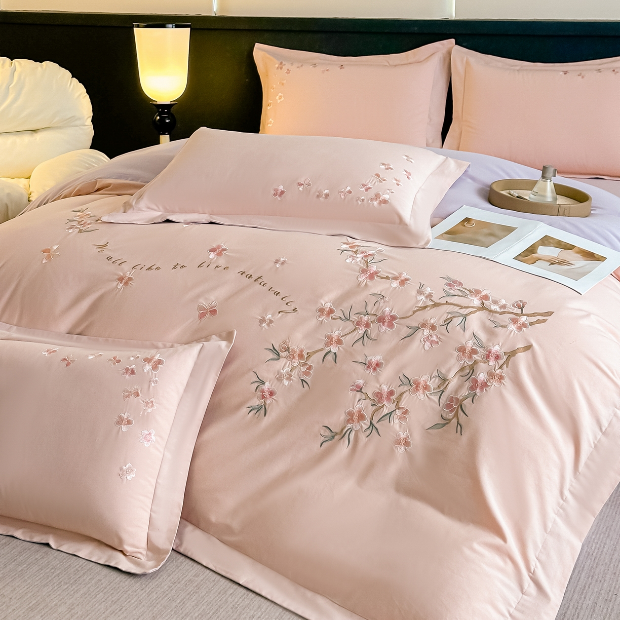 91家纺网 家纺一手货源 找家纺 桃园 秋冬新款纯棉全棉长绒棉磨毛不掉毛高端礼盒四件套-繁花似锦（包含买家秀） 繁花似锦-粉紫