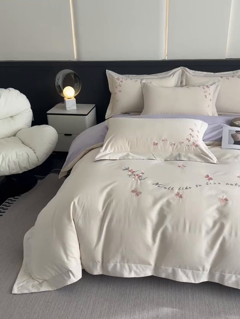 91家纺网 家纺一手货源 找家纺 桃园 秋冬新款纯棉全棉长绒棉磨毛不掉毛高端礼盒四件套-繁花似锦（包含买家秀） 繁花似锦-白紫