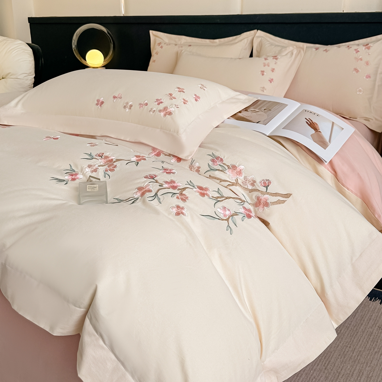 91家纺网 家纺一手货源 找家纺 桃园 秋冬新款纯棉全棉长绒棉磨毛不掉毛高端礼盒四件套-繁花似锦（包含买家秀） 繁花似锦-白粉