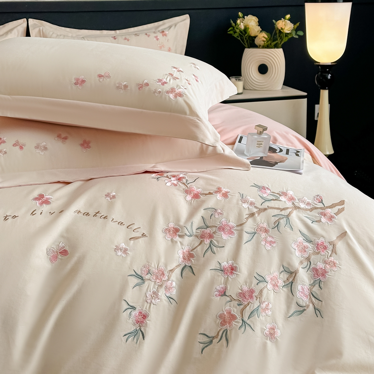 91家纺网 家纺一手货源 找家纺 桃园 秋冬新款纯棉全棉长绒棉磨毛不掉毛高端礼盒四件套-繁花似锦（包含买家秀） 繁花似锦-白粉