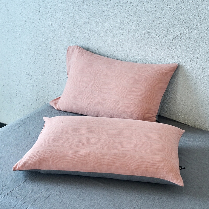 恋人优选 2025新款全棉纯棉色织提花枕套 大波浪粉