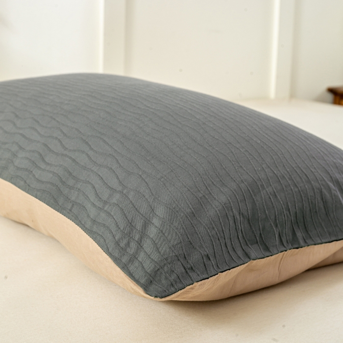 91家纺网 家纺一手货源 找家纺 恋人优选 2025新款全棉纯棉色织提花枕套 波纹纱-山屿灰