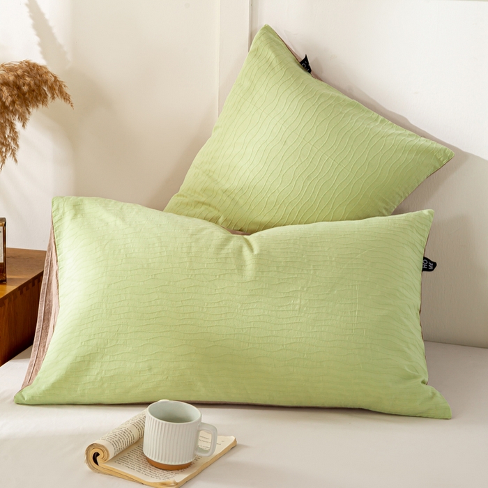91家纺网 家纺一手货源 找家纺 恋人优选 2025新款全棉纯棉色织提花枕套 波纹纱-心漾绿