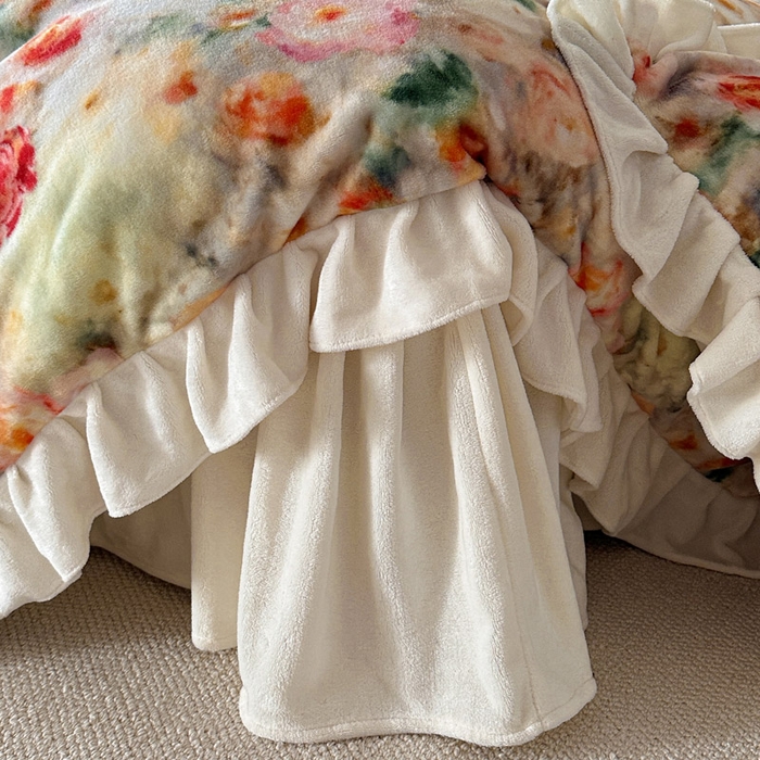 91家纺网 家纺一手货源 找家纺 （总）瑞宝 2025新款全消光牛奶绒床裙四件套-花期如梦