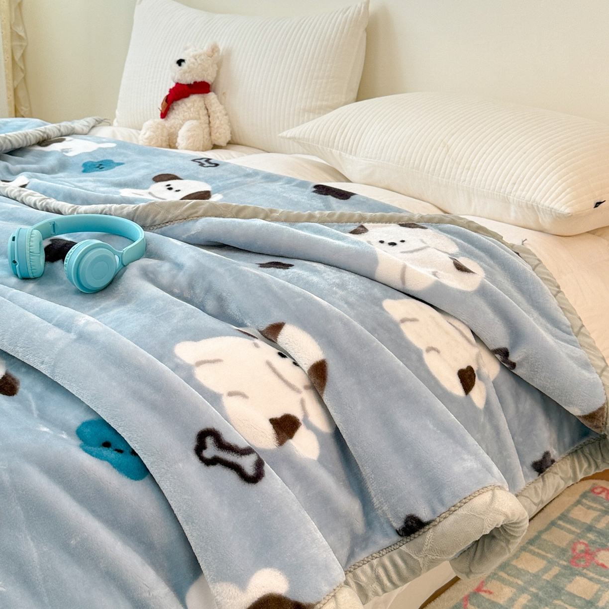 91家纺网 家纺一手货源 找家纺 丹兰 2025新款大版拉舍尔毛毯 新版 75#蓝色波比