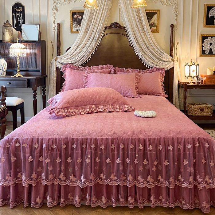 91家纺网 家纺一手货源 找家纺 （总）瑞宝 2025新款宝宝绒夹棉床裙三件套-香奢丽影