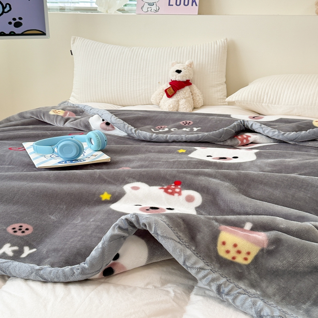 91家纺网 家纺一手货源 找家纺 丹兰 2025新款大版拉舍尔毛毯 新版 76#幸运熊