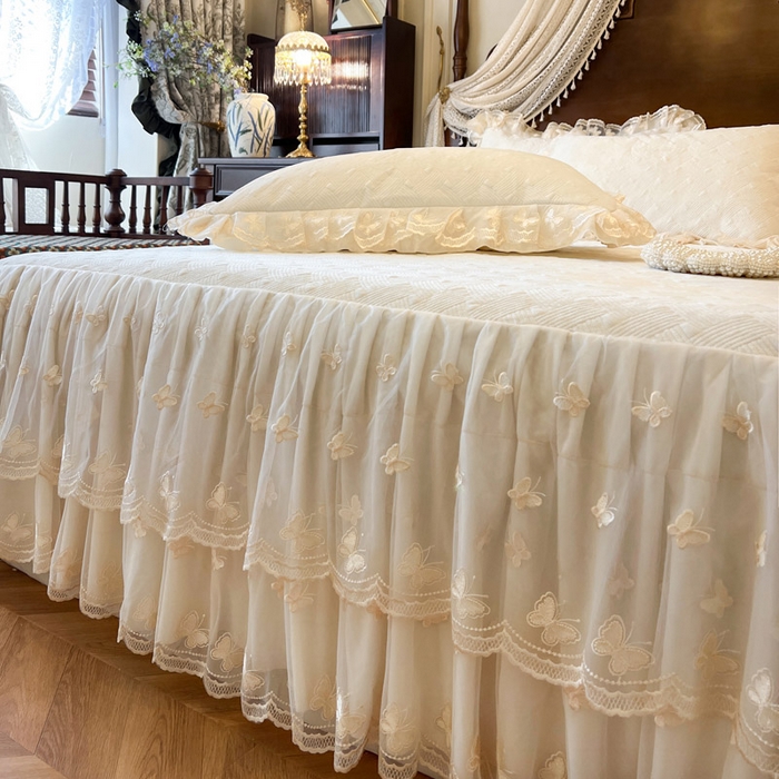 91家纺网 家纺一手货源 找家纺 瑞宝 2025新款宝宝绒夹棉床裙四件套-香奢丽影 香奢丽影-奶油白