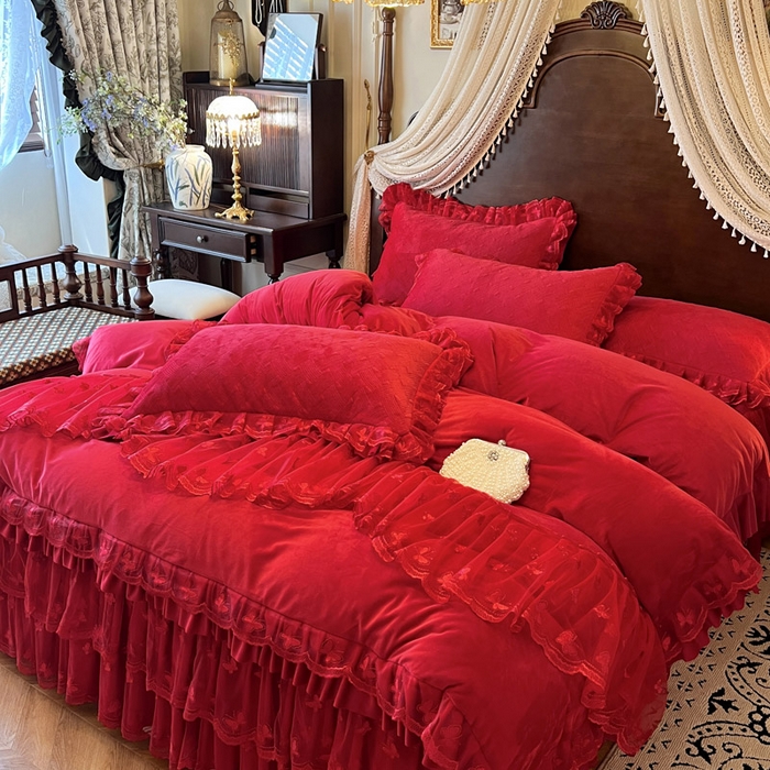 91家纺网 家纺一手货源 找家纺 瑞宝 2025新款宝宝绒夹棉床裙四件套-香奢丽影 香奢丽影-中国红