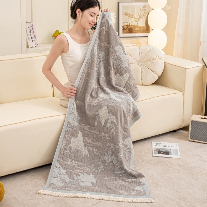 91家纺网 家纺一手货源 找家纺 恋人优选 2025新款A类流苏全棉纯棉提花四层水洗浴巾 锦绣河山-咖蓝 66x150cm