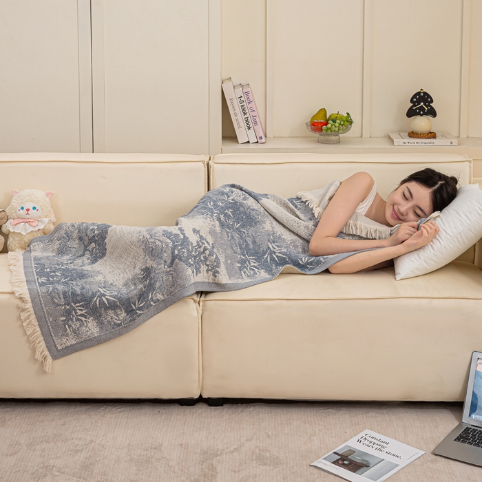 91家纺网 家纺一手货源 找家纺 恋人优选 2025新款A类流苏全棉纯棉提花四层水洗浴巾 苍松翠竹-蓝 66x150cm