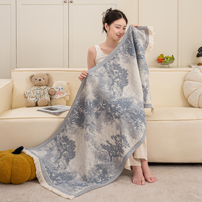 91家纺网 家纺一手货源 找家纺 恋人优选 2025新款A类流苏全棉纯棉提花四层水洗浴巾 苍松翠竹-蓝 66x150cm