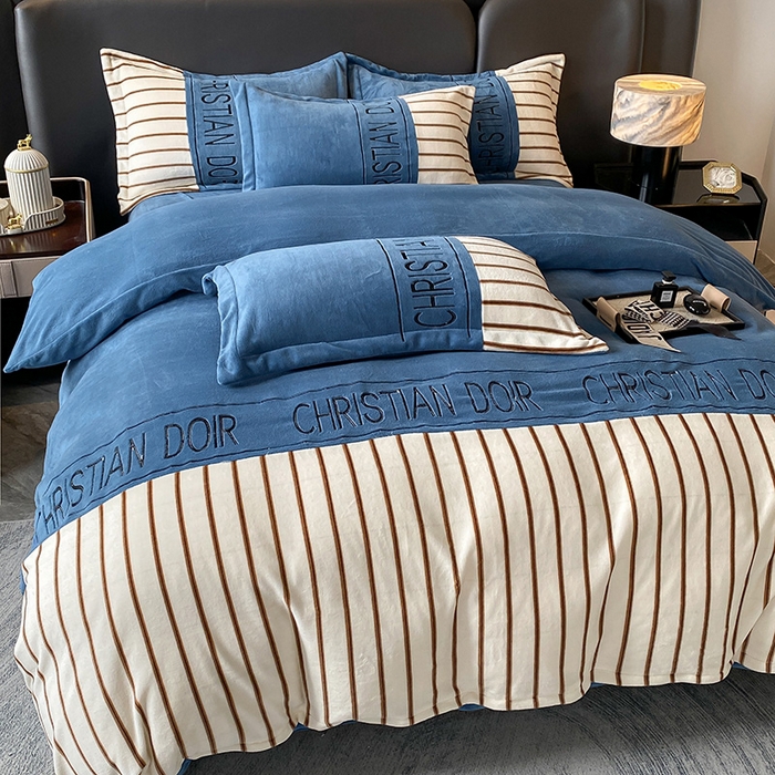 91家纺网 家纺一手货源 找家纺 （总）富宁家纺 2025新款亲肤舒适牛奶绒8斤四件套-夜曲