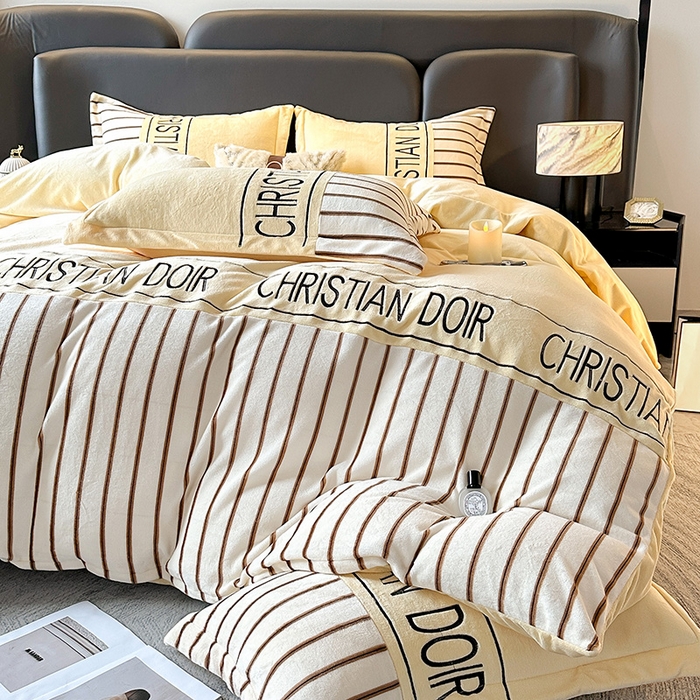 91家纺网 家纺一手货源 找家纺 富宁家纺 2025新款亲肤舒适牛奶绒8斤四件套-夜曲 夜曲-靓丽黄