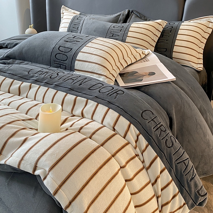 91家纺网 家纺一手货源 找家纺 富宁家纺 2025新款亲肤舒适牛奶绒8斤四件套-夜曲 夜曲-石英灰