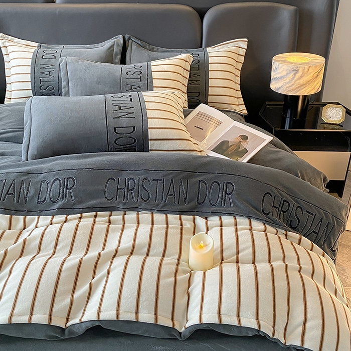 91家纺网 家纺一手货源 找家纺 富宁家纺 2025新款亲肤舒适牛奶绒8斤四件套-夜曲 夜曲-石英灰