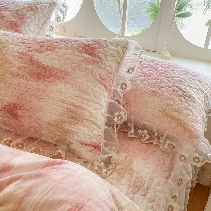 91家纺网 家纺一手货源 找家纺 （总）网红馆（ck家纺） 2025新款亲肤舒适印花牛奶绒蕾丝边床裙系列四件套