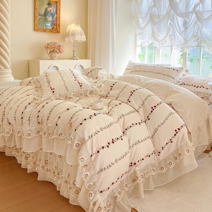 91家纺网 家纺一手货源 找家纺 网红馆（ck家纺） 2025新款亲肤舒适印花牛奶绒蕾丝边床裙系列四件套 花枝