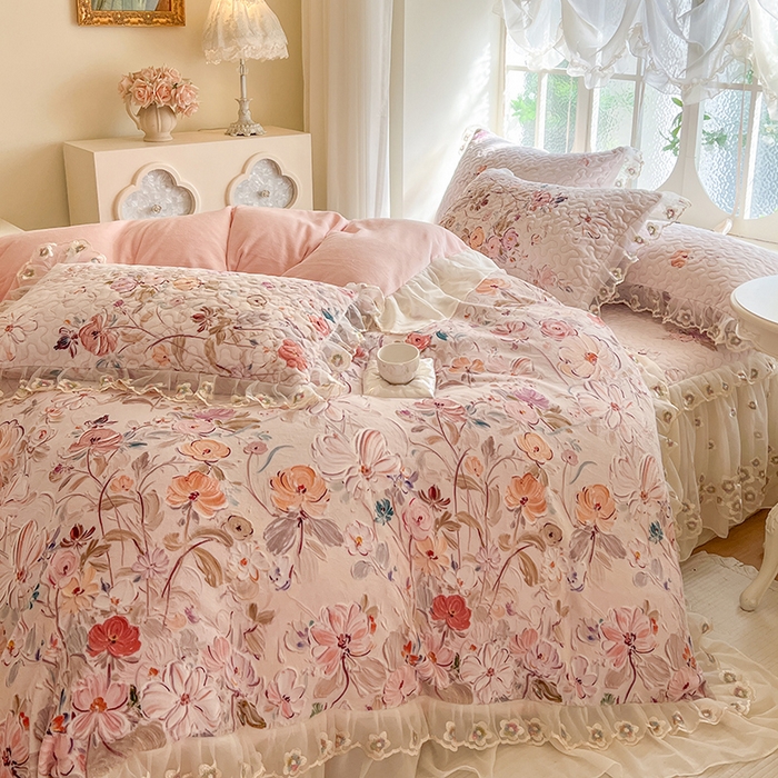 91家纺网 家纺一手货源 找家纺 网红馆（ck家纺） 2025新款亲肤舒适印花牛奶绒蕾丝边床裙系列四件套 玫瑰庄园