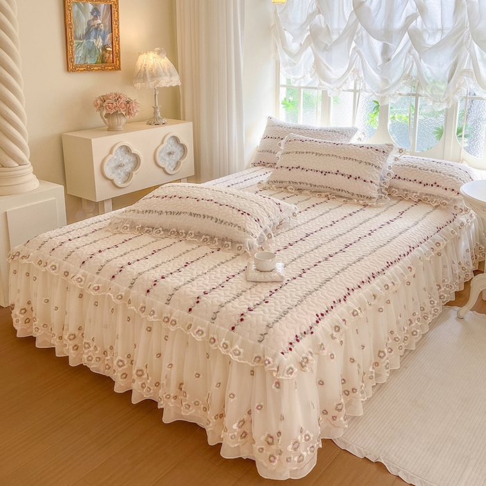 91家纺网 家纺一手货源 找家纺 网红馆（ck家纺） 2025新款亲肤舒适印花牛奶绒蕾丝边床裙系列单床裙 花枝