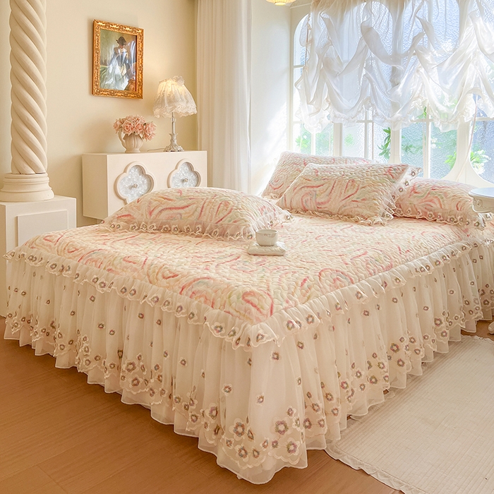 91家纺网 家纺一手货源 找家纺 网红馆（ck家纺） 2025新款亲肤舒适印花牛奶绒蕾丝边床裙系列单床裙 星晴