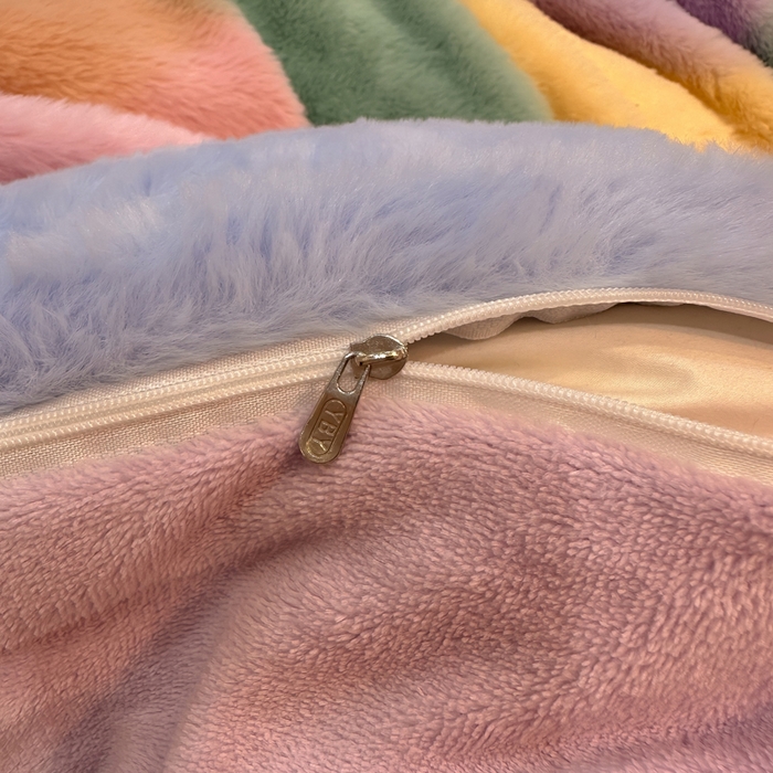 91家纺网 家纺一手货源 找家纺 一比一家纺 2025新款兔毛绒印花四件套-二 马格丽