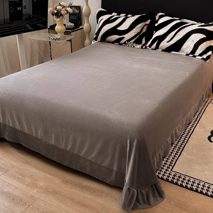 91家纺网 家纺一手货源 找家纺 一比一家纺 2025新款兔毛绒印花四件套-二 斑马纹