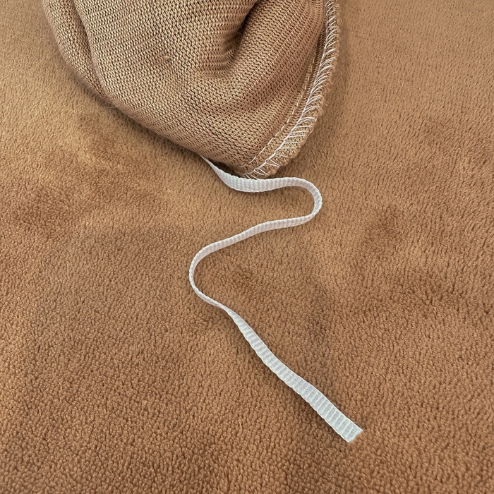 91家纺网 家纺一手货源 找家纺 一比一家纺 2025新款兔毛绒印花四件套-二 魔法学院红