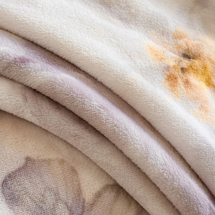 91家纺网 家纺一手货源 找家纺 博纳家纺 2025新款亲肤舒适牛奶绒数码印花拼角系列四件套（控价劵后208 严格按控价来） 花织-粉玉