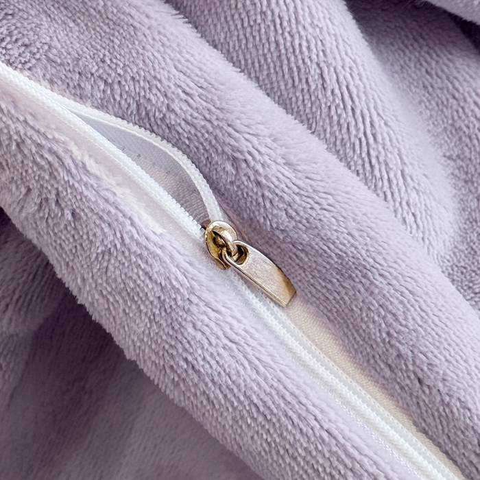 91家纺网 家纺一手货源 找家纺 博纳家纺 2025新款亲肤舒适牛奶绒数码印花拼角系列四件套（控价劵后208 严格按控价来） 花织-浅紫