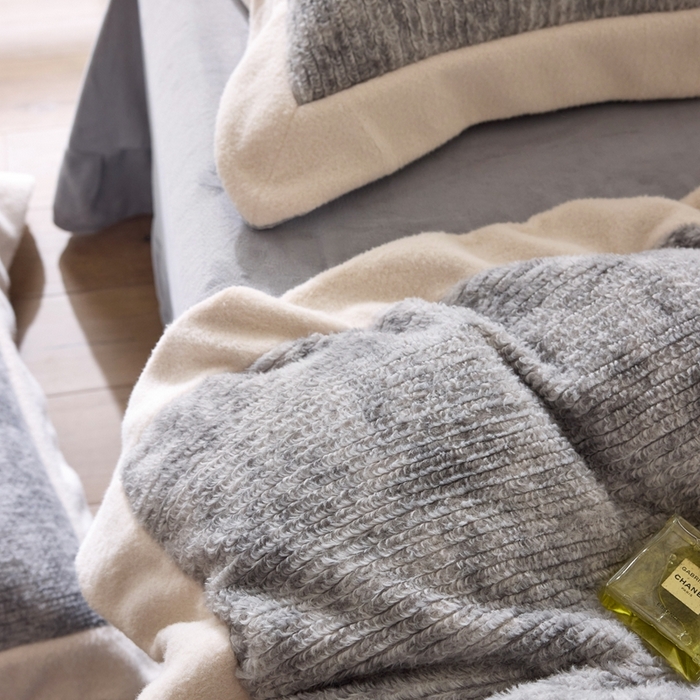 91家纺网 家纺一手货源 找家纺 榻尚家居 2025新款秋冬加厚绵阳绒牛奶绒四件套 绵阳绒灰色