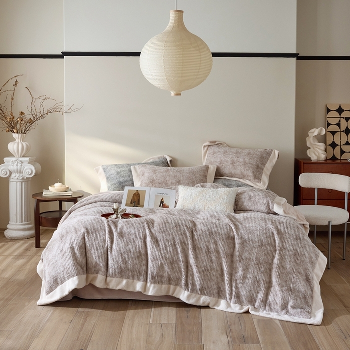 91家纺网 家纺一手货源 找家纺 榻尚家居 2025新款秋冬加厚绵阳绒牛奶绒四件套 绵阳绒棕色