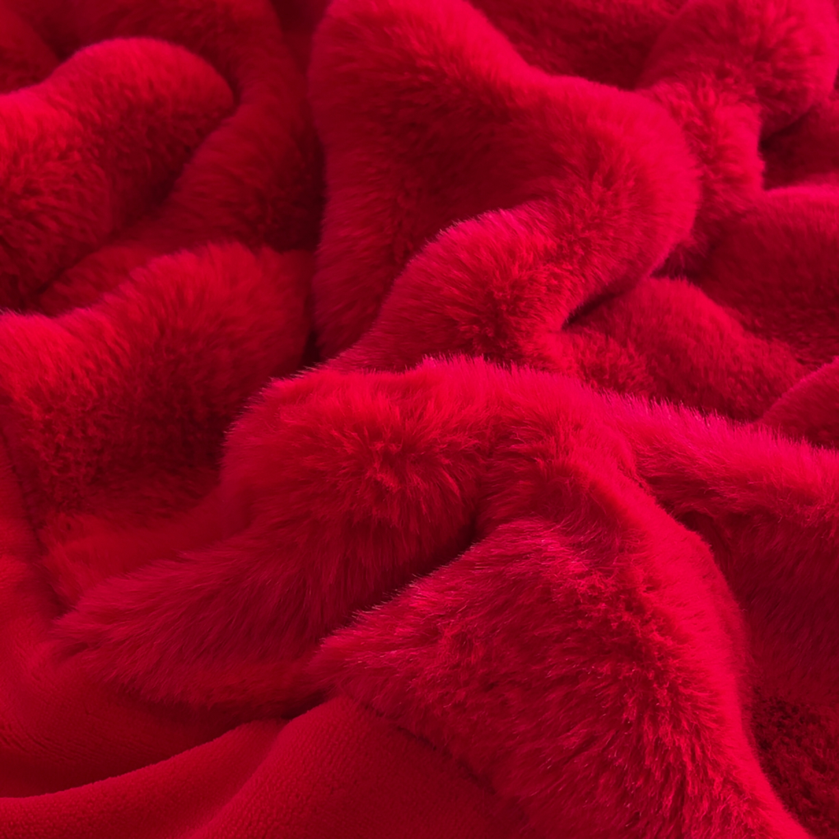 91家纺网 家纺一手货源 找家纺 玉雅家纺 2025新款兔毛绒多功能毛毯被套两用豆豆被被子被芯 婚庆毛毯-相爱一生