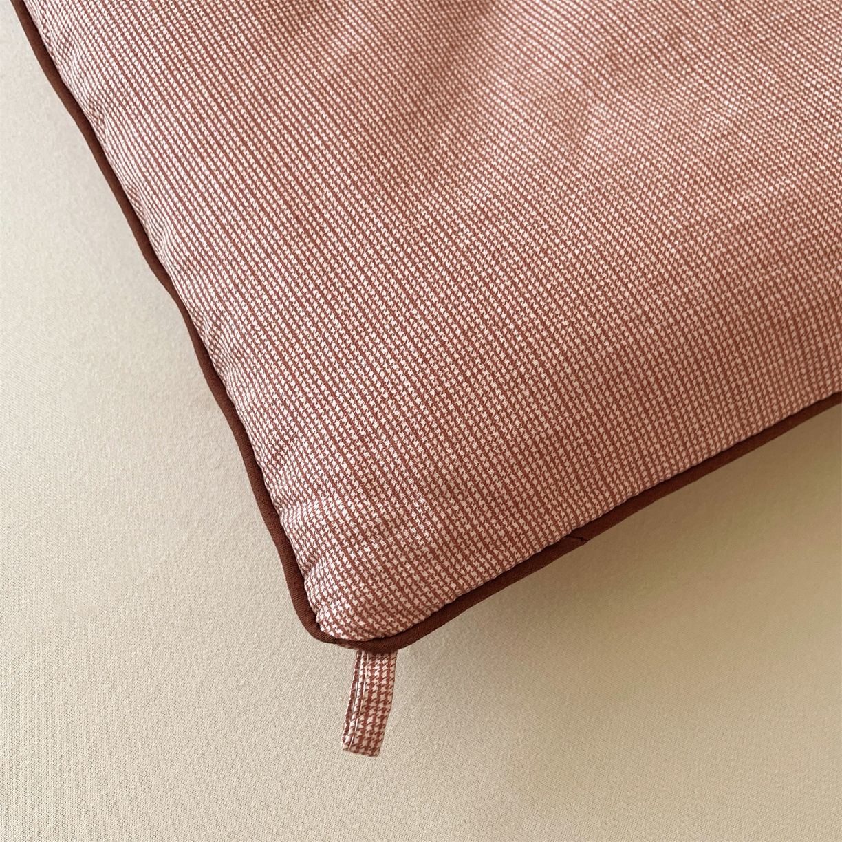 91家纺网 家纺一手货源 找家纺 梵蒂莎 2025新款花边蝴蝶结棉花被（场景2）暖衾蝶影秋冬被四季被子被芯 暖衾蝶影-豆沙粉