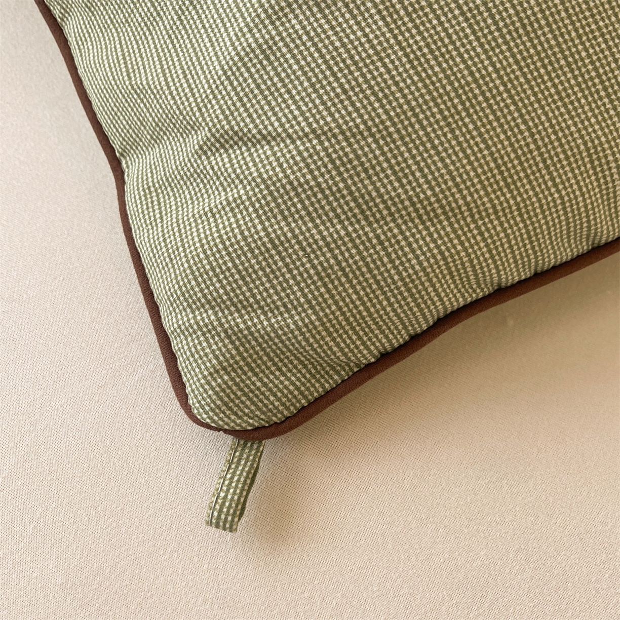 91家纺网 家纺一手货源 找家纺 梵蒂莎 2025新款花边蝴蝶结棉花被（场景2）暖衾蝶影秋冬被四季被子被芯 暖衾蝶影-橄榄绿