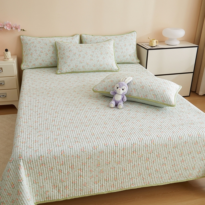 91家纺网 家纺一手货源 找家纺 金艾草 2025新款A版全棉印花B版加厚牛奶绒单件棉加绒床盖三件套榻榻米垫 南语花-绿色