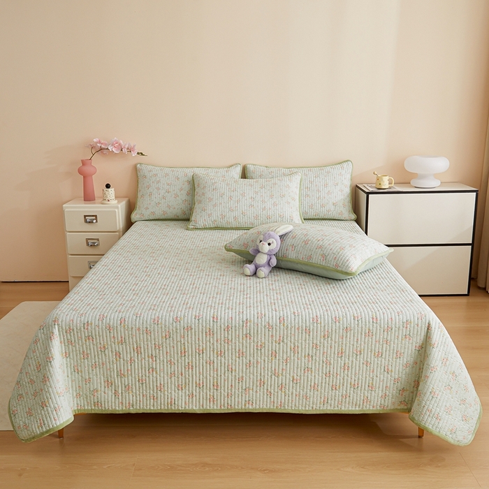 91家纺网 家纺一手货源 找家纺 金艾草 2025新款A版全棉印花B版加厚牛奶绒单件棉加绒床盖三件套榻榻米垫 南语花-绿色