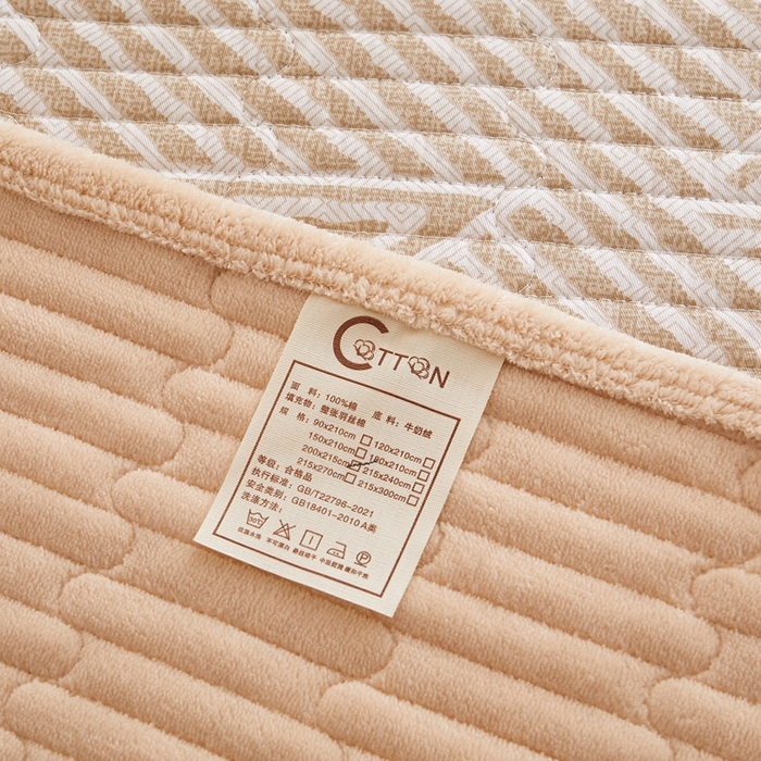 91家纺网 家纺一手货源 找家纺 金艾草 2025新款A版全棉印花B版加厚牛奶绒单件棉加绒床盖三件套榻榻米垫 卢卡斯