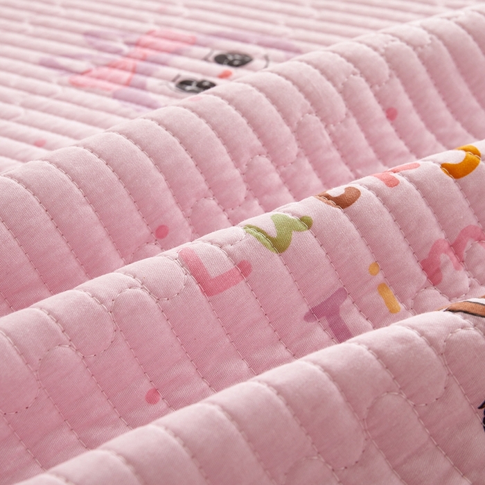 91家纺网 家纺一手货源 找家纺 金艾草 2025新款A版全棉印花B版加厚牛奶绒单件棉加绒床盖三件套榻榻米垫 拉布布-粉色