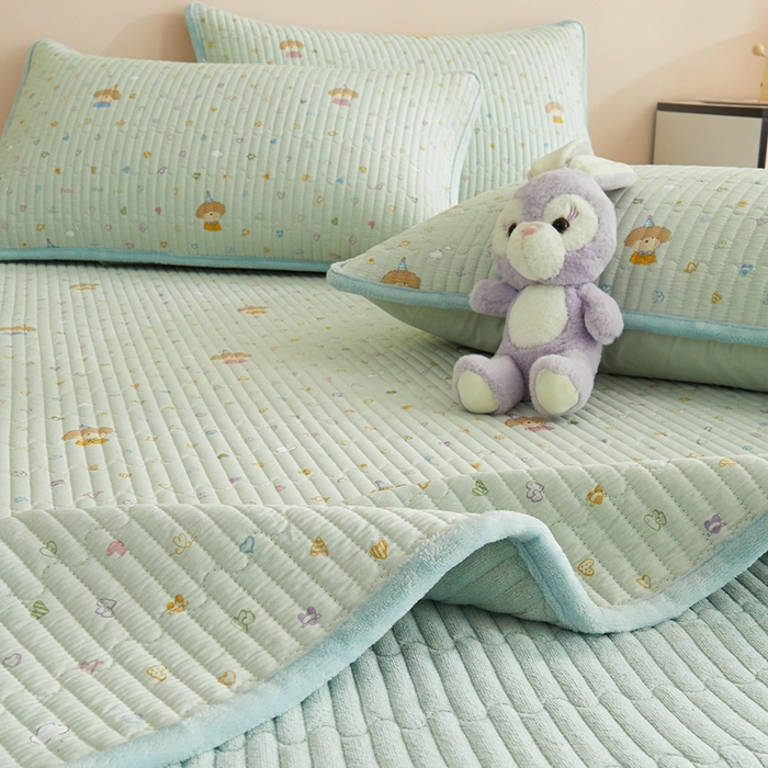 91家纺网 家纺一手货源 找家纺 金艾草 2025新款A版全棉印花B版加厚牛奶绒单件棉加绒床盖三件套榻榻米垫 星辰-蓝色