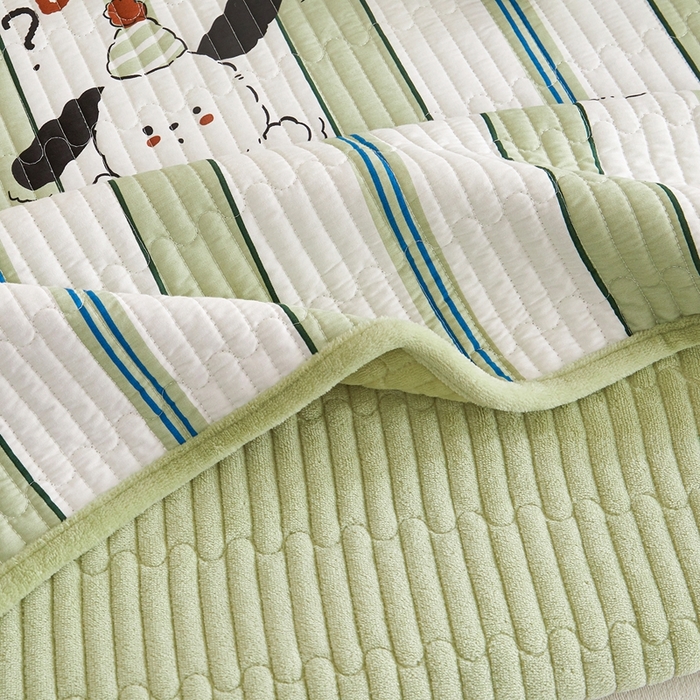 91家纺网 家纺一手货源 找家纺 金艾草 2025新款A版全棉印花B版加厚牛奶绒单件棉加绒床盖三件套榻榻米垫 萌趣狗