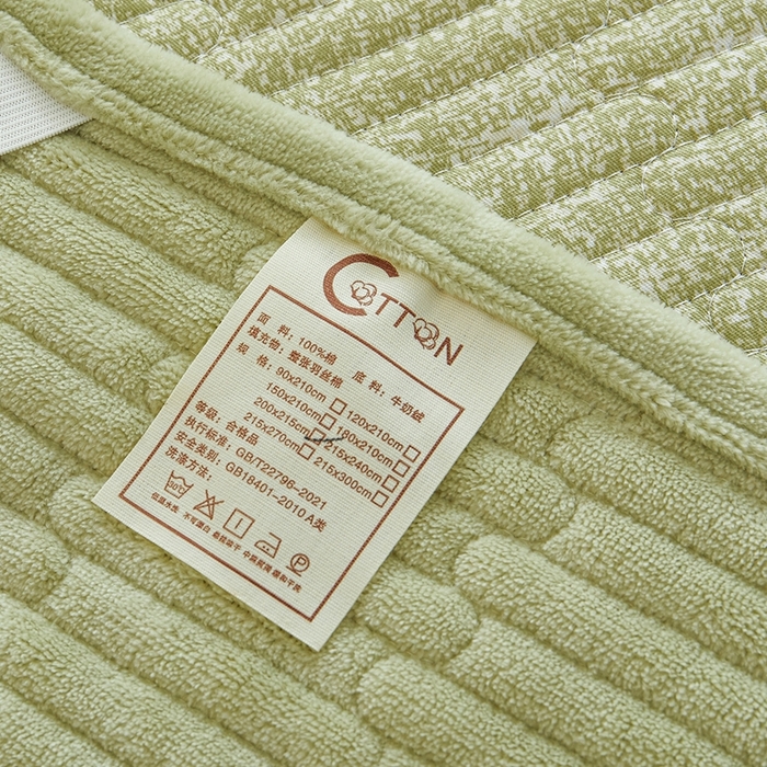 91家纺网 家纺一手货源 找家纺 金艾草 2025新款A版全棉印花B版加厚牛奶绒单件棉加绒床盖三件套榻榻米垫 五角星-绿色