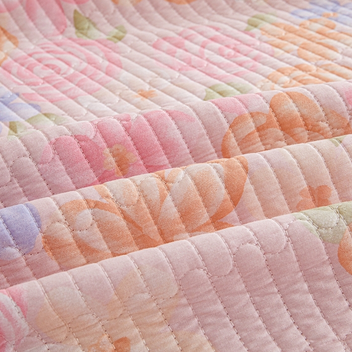 91家纺网 家纺一手货源 找家纺 金艾草 2025新款A版全棉印花B版加厚牛奶绒单件棉加绒床盖三件套榻榻米垫 兰香语-粉色