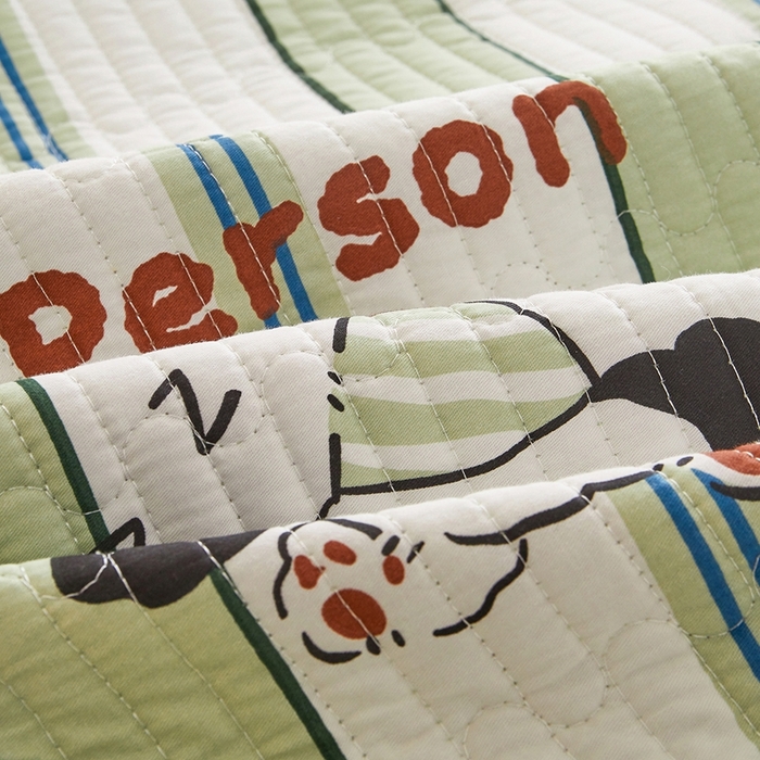 91家纺网 家纺一手货源 找家纺 金艾草 2025新款A版全棉印花B版加厚牛奶绒单件棉加绒床盖三件套榻榻米垫 萌趣狗