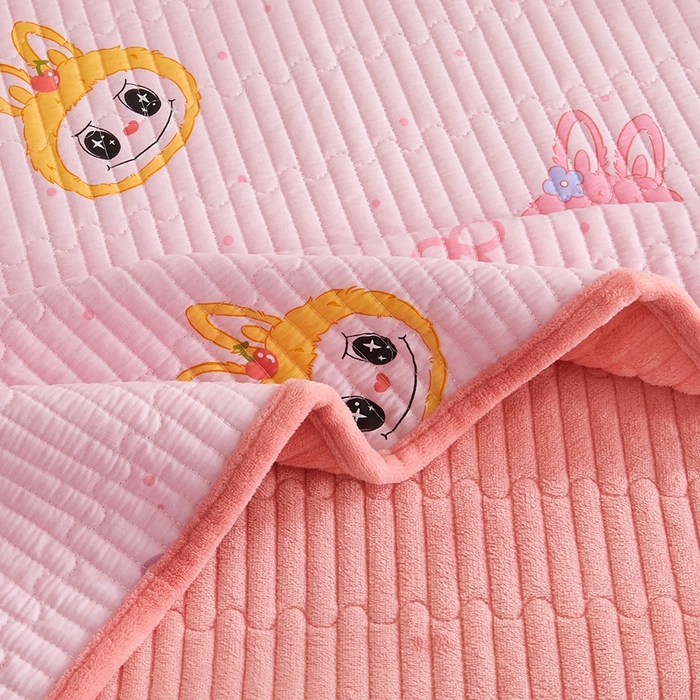 91家纺网 家纺一手货源 找家纺 金艾草 2025新款A版全棉印花B版加厚牛奶绒单件棉加绒床盖三件套榻榻米垫 拉布布-粉色