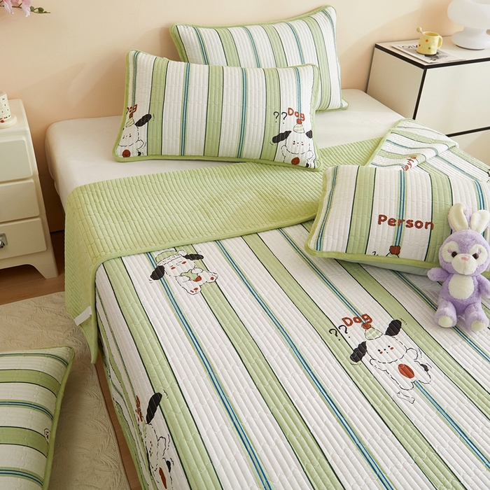 91家纺网 家纺一手货源 找家纺 金艾草 2025新款A版全棉印花B版加厚牛奶绒单件棉加绒床盖三件套榻榻米垫 萌趣狗