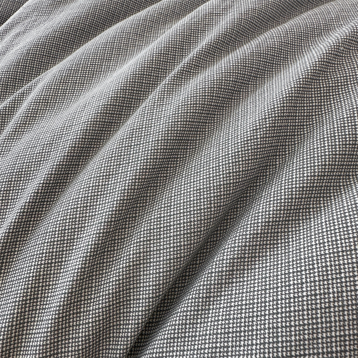 91家纺网 家纺一手货源 找家纺 梵蒂莎 2025新款花边蝴蝶结棉花被（场景1）素简蝶梦秋冬被四季被子被芯 素简蝶梦-云灰