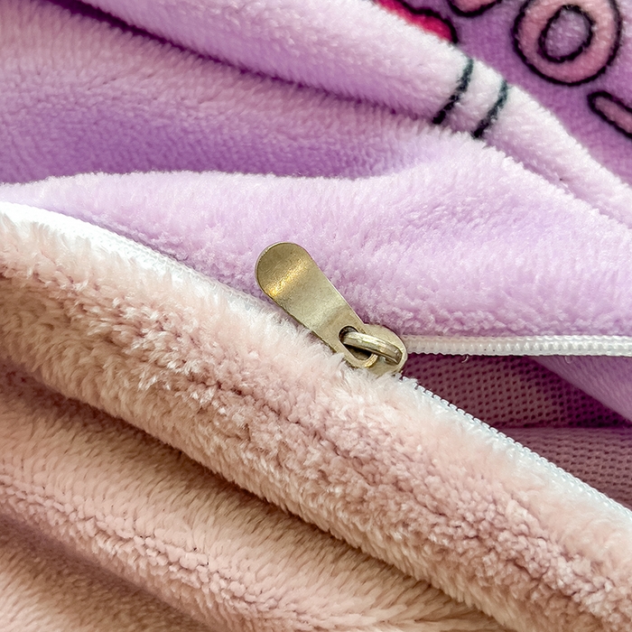 91家纺网 家纺一手货源 找家纺 云恋家纺 2025新款亲肤舒适卡通牛奶绒活性印染四件套 爱心库洛米-紫色