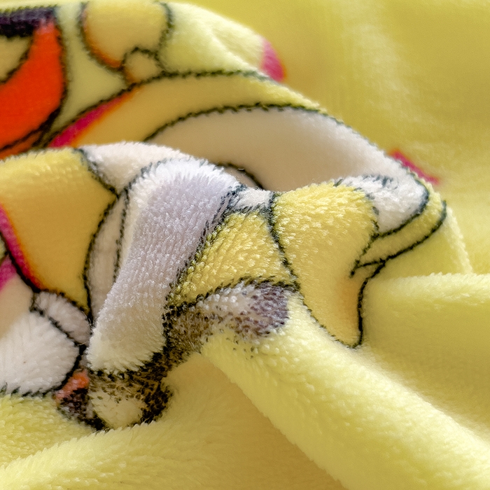 91家纺网 家纺一手货源 找家纺 云恋家纺 2025新款亲肤舒适卡通牛奶绒活性印染四件套 蛋仔家族-黄色