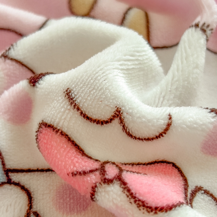 91家纺网 家纺一手货源 找家纺 云恋家纺 2025新款亲肤舒适卡通牛奶绒活性印染四件套 甜甜玉桂狗-粉色